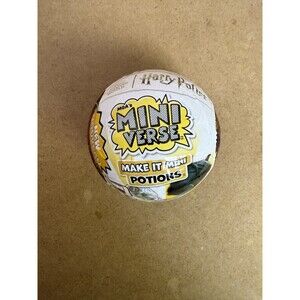 SEALED! UNOPENED! Mandrake Miniverse Make It Mini Potions Harry Potter